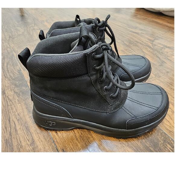 Ugg Emett Duck Boot Black  Waterproof SIZE 7 Mens - Picture 3 of 6